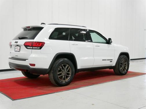 2016 Jeep Grand Cherokee 75th Anniversary