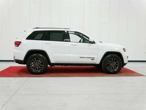 2016 Jeep Grand Cherokee 75th Anniversary