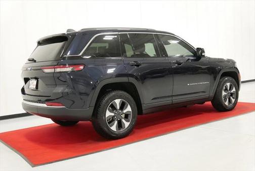2022 Jeep Grand Cherokee 4xe Base