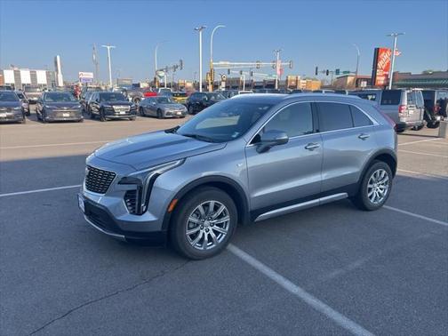 2023 Cadillac XT4 Premium Luxury