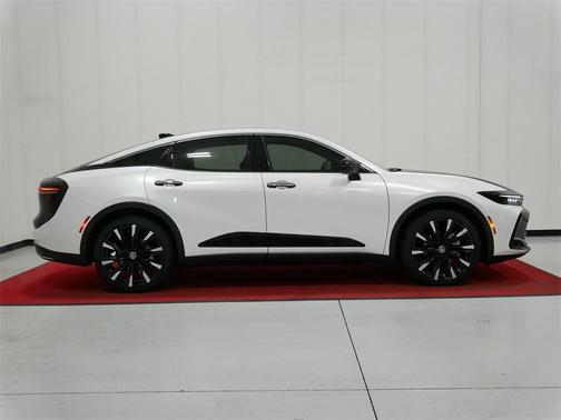 2025 Toyota Crown Platinum