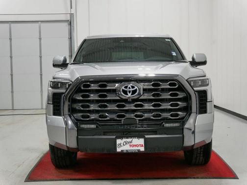 2024 Toyota Tundra Hybrid Platinum