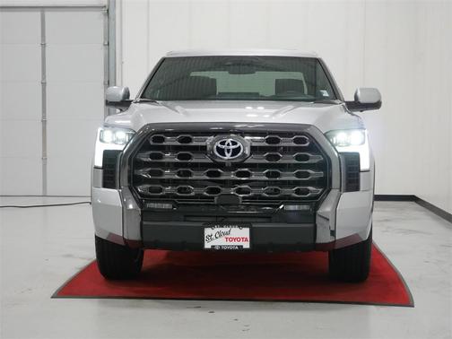 2024 Toyota Tundra Hybrid Platinum