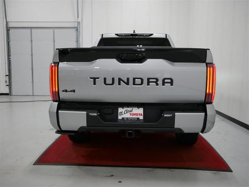 2024 Toyota Tundra Hybrid Platinum