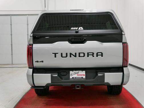 2024 Toyota Tundra Hybrid Platinum