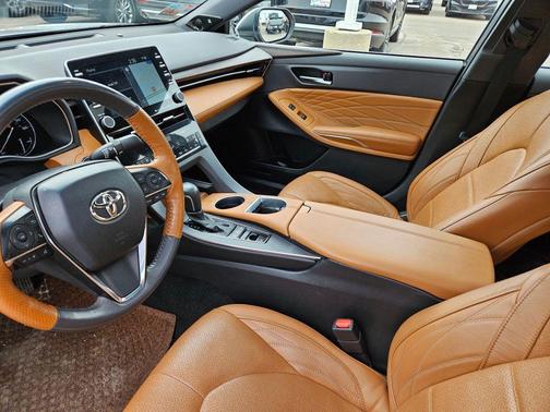 2022 Toyota Avalon Limited