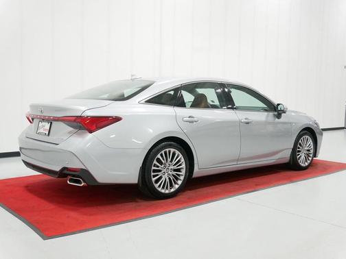 2022 Toyota Avalon Limited