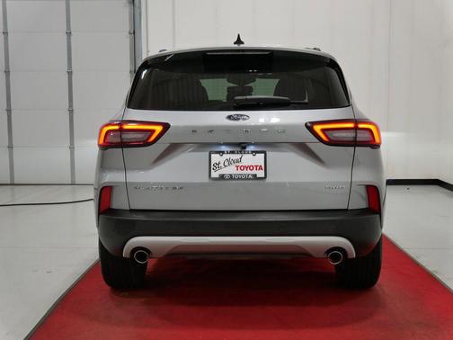 Silver Metallic 2024 Ford Escape Platinum