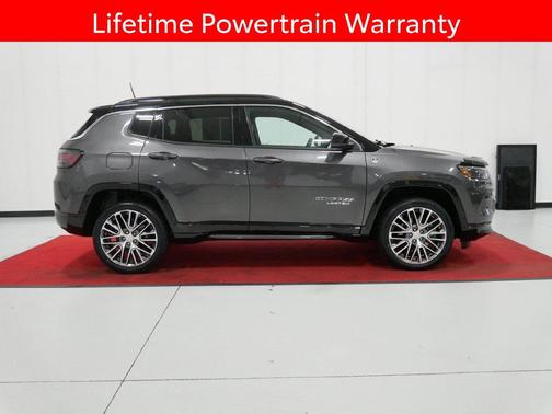 Granite Crystal Metallic Clearcoat 2023 Jeep Compass Limited