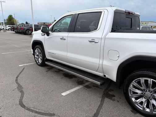 White Frost Tricoat 2023 GMC Sierra 1500 Denali