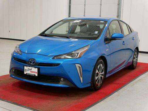 2021 Toyota Prius XLE