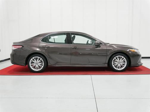 2018 Toyota Camry XLE