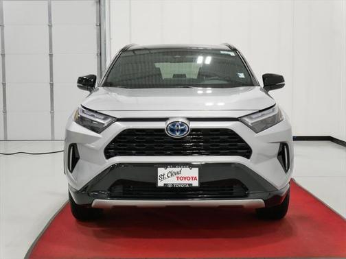 2022 Toyota RAV4 Hybrid SE