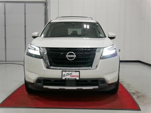 2024 Nissan Pathfinder Platinum 4WD
