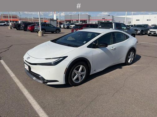 Pearl 2023 Toyota Prius XLE