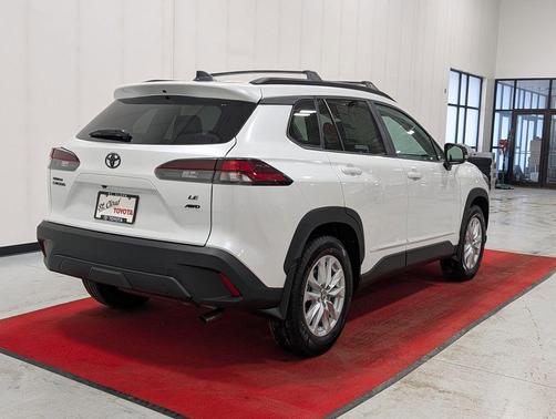 2026 Toyota Corolla Cross LE