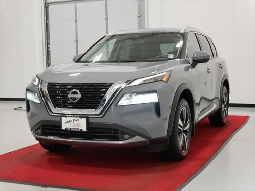 2022 Nissan Rogue SL