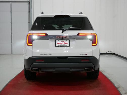 2023 GMC Acadia AWD AT4
