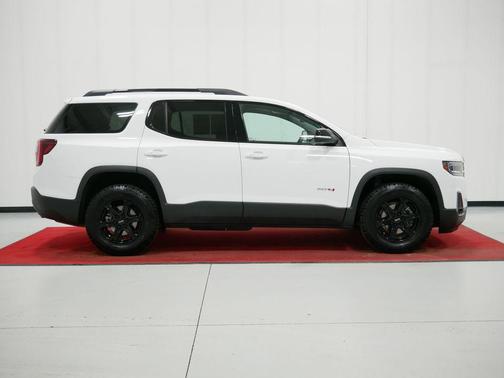 2023 GMC Acadia AWD AT4