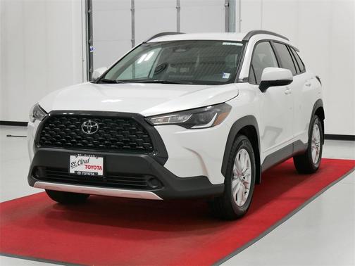 2024 Toyota Corolla Cross LE