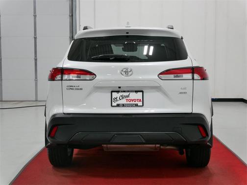 2024 Toyota Corolla Cross LE