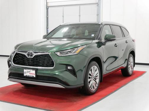 2025 Toyota Highlander Platinum