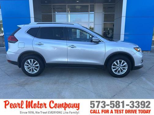 2017 Nissan Rogue SV