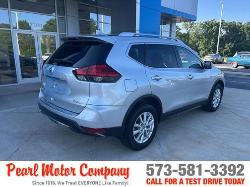 2017 Nissan Rogue SV