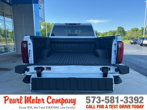 Summit White 2026 GMC Sierra 2500 Denali