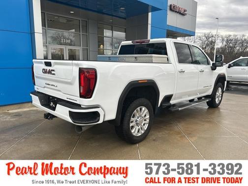 2023 GMC Sierra 2500 Denali