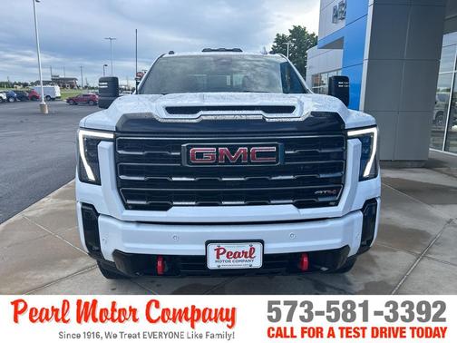 2025 GMC Sierra 2500 AT4