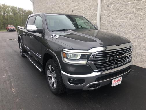 Photo 1 of 18 of 2020 RAM 1500 Laramie