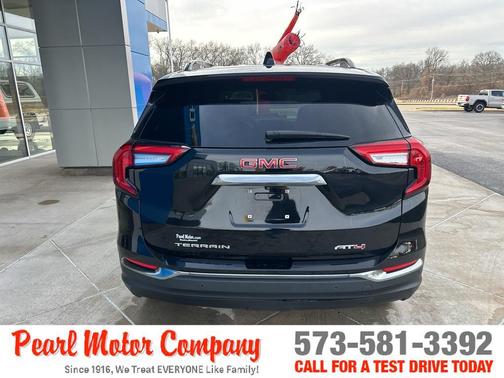 2022 GMC Terrain AT4