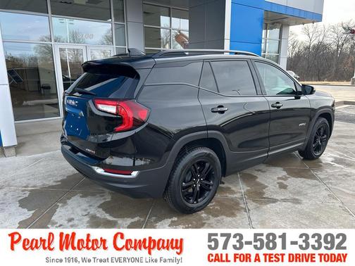 2022 GMC Terrain AT4