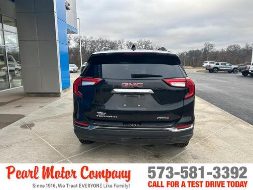 2022 GMC Terrain AT4