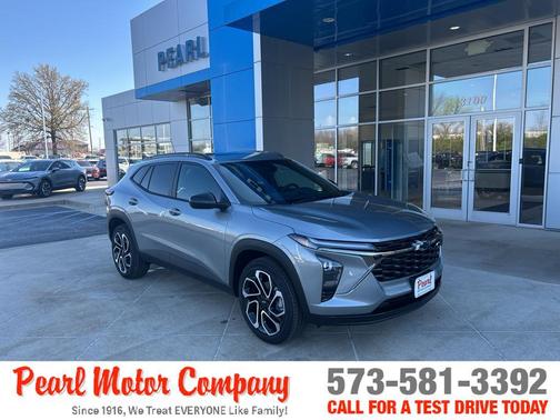 Sterling Gray Metallic 2026 Chevrolet Trax 2RS
