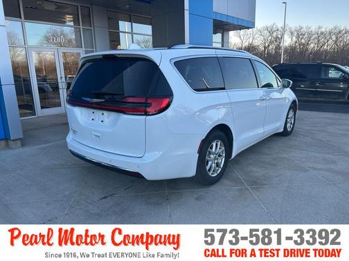 2021 Chrysler Pacifica Touring-L