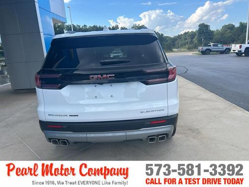 2026 GMC Acadia Elevation