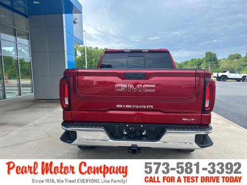 2025 GMC Sierra 1500 SLT