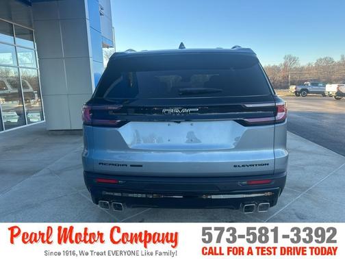 2026 GMC Acadia Elevation