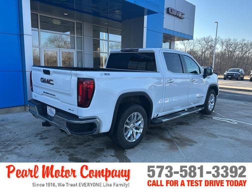 2021 GMC Sierra 1500 SLT