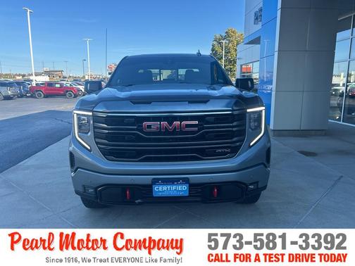 2023 GMC Sierra 1500 AT4