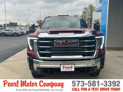 2025 GMC Sierra 3500 SLT