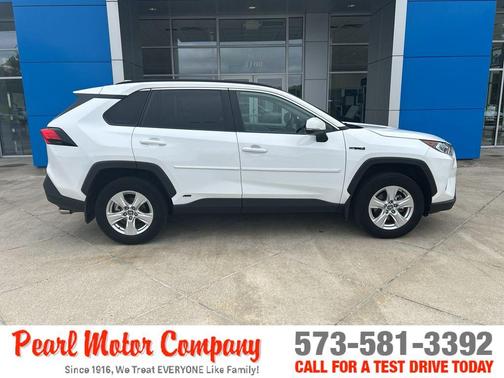 2021 Toyota RAV4 Hybrid XLE