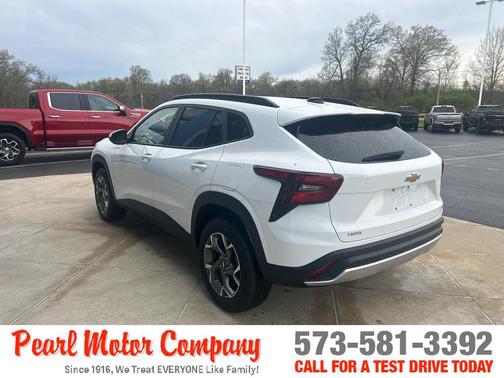 Summit White 2026 Chevrolet Trax LT