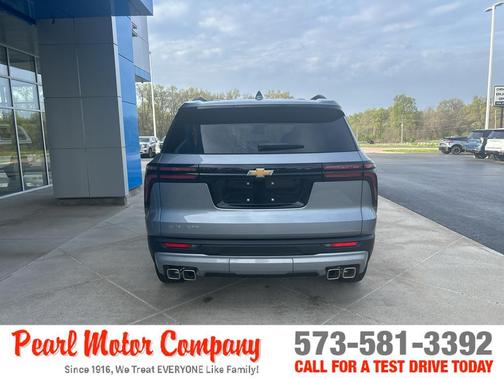 Sterling Gray Metallic 2026 Chevrolet Traverse LT