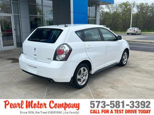 2009 Pontiac Vibe Base