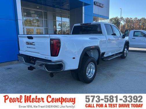 2026 GMC Sierra 3500 SLT