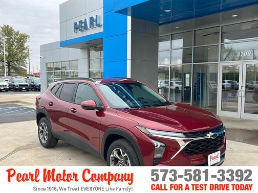 2025 Chevrolet Trax LT