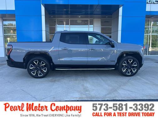 2024 GMC Sierra EV Denali